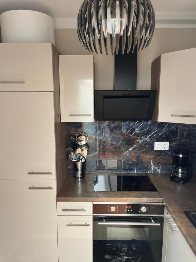 Appartement Villa-Celine Торевьиа Экстерьер фото
